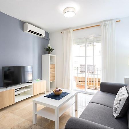 Holidays2Malaga Capuchinos French Balconies, Private Parking, Wifi & Air Con Bagian luar foto
